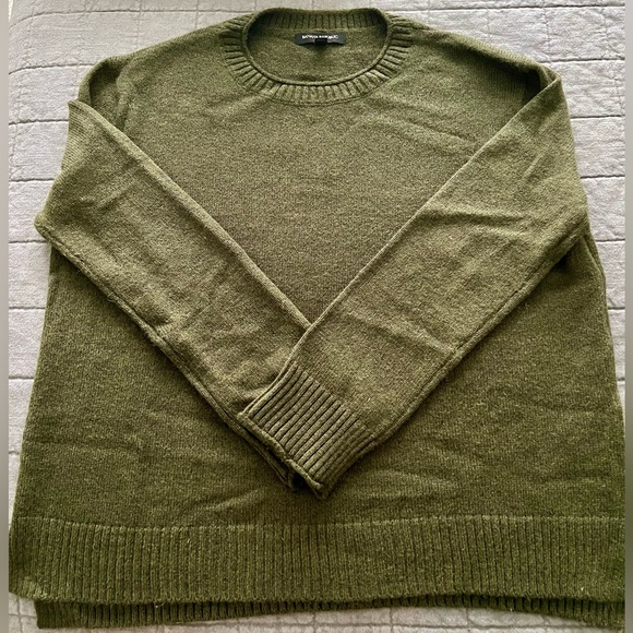 Banana Republic Olive Green Sweater - Picture 1 of 2